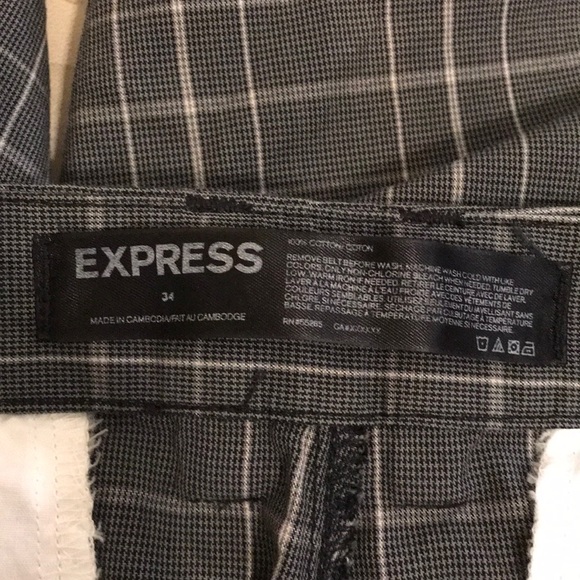 Express Shorts - Picture 3 of 5